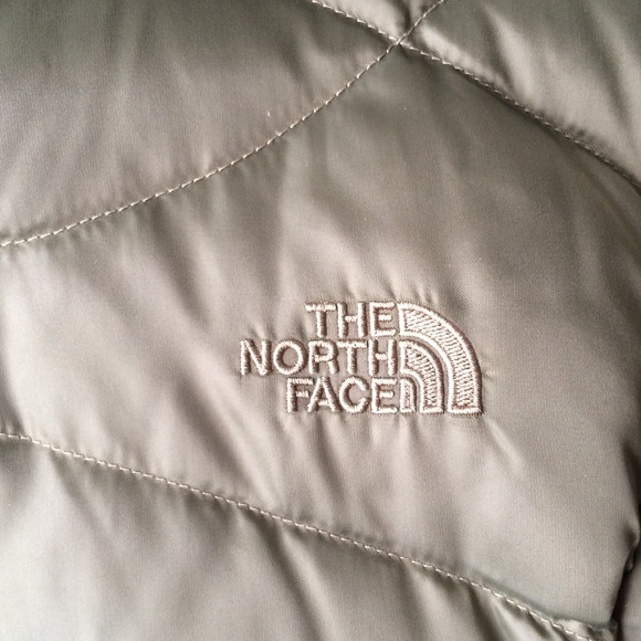 HP ๐10/2๐ THE NORTH FACE Aconcagua Parka Jacket - Picture 6 of 8